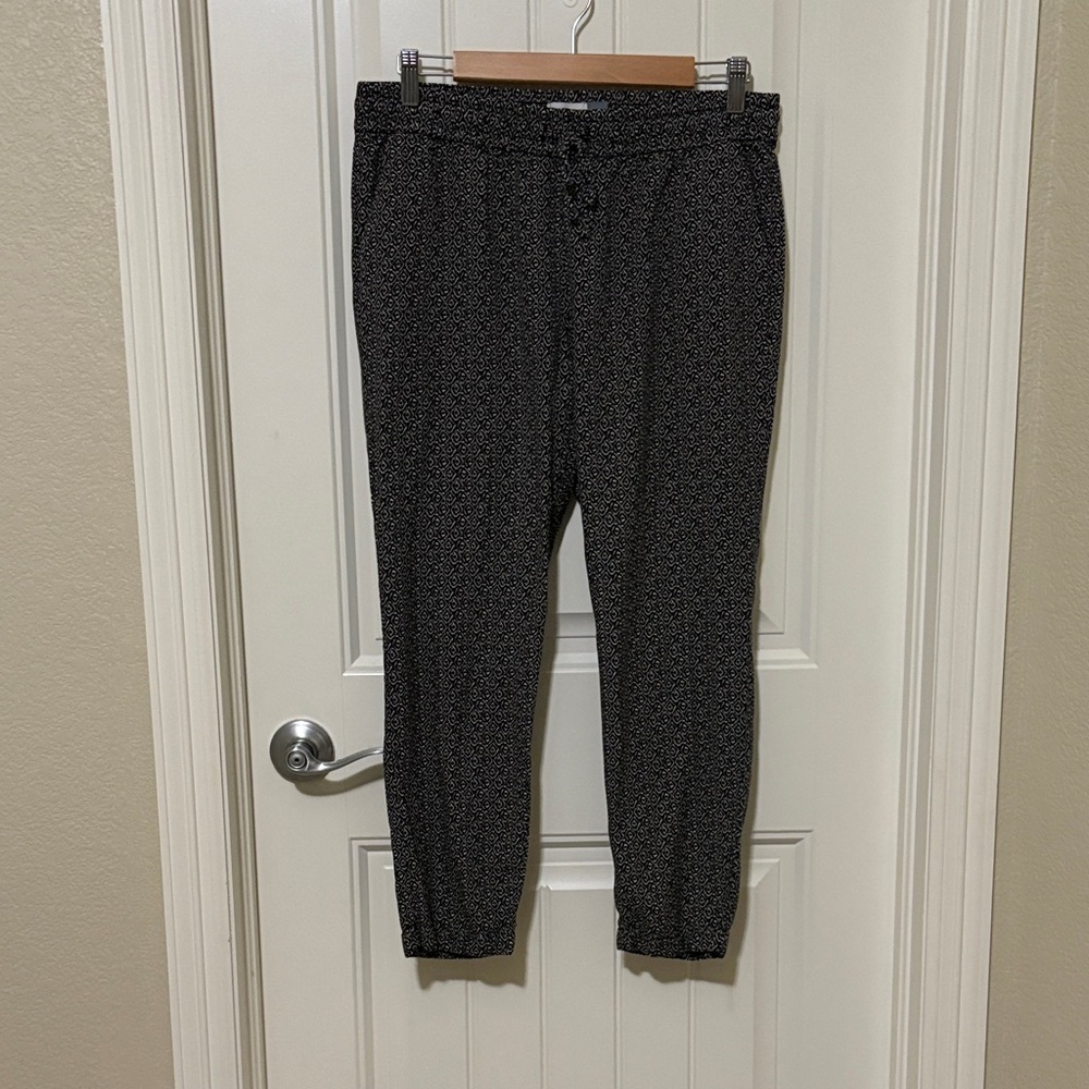 Old Navy Women’s Black Patterned Pants